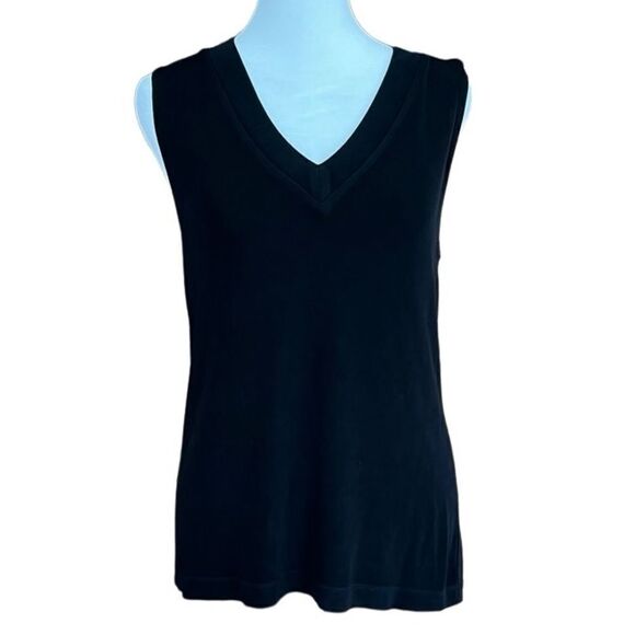 Chico’s Travelers black ribbed v neck sleeveless top, size 1 , S(8-10) - Picture 1 of 5